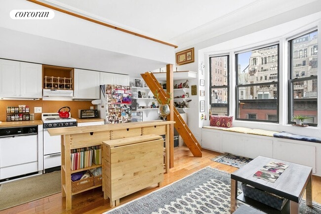 Primary Photo - 140 W 69th St