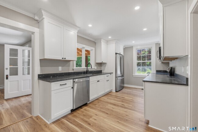 Building Photo - 238 Isinglass Rd