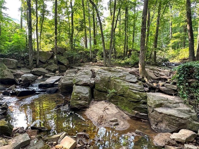 Building Photo - 2355 Brick Mill Ct