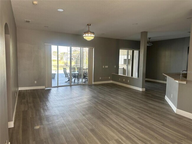 Building Photo - 908 Spring Island Way