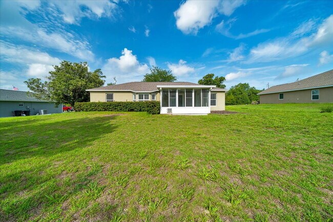 Building Photo - Spacious 3-Bed, 2-Bath Home for Rent in SW...