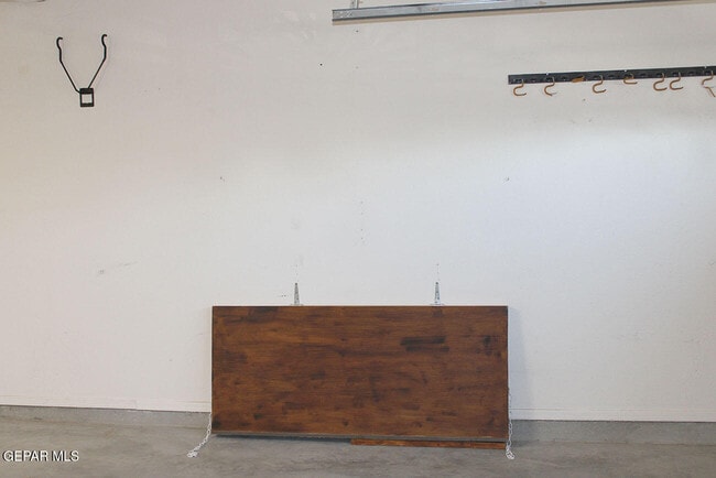 Building Photo - 221 Cloud Song E