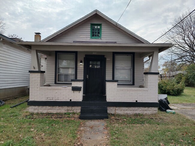 Primary Photo - Cute and Cozy 2BD/1BA