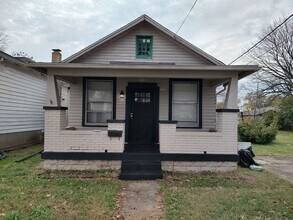 Building Photo - Cute and Cozy 2BD/1BA