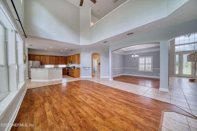 Building Photo - 1440 S Burgandy Trail