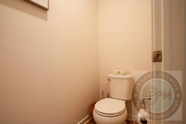 Building Photo - Modern New Build 4Bd/4Ba Papillion (photos staged for effect)