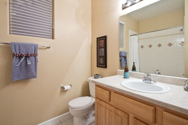Building Photo - 2845 Willow Tree Ln