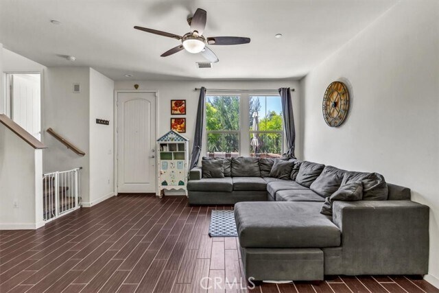 Building Photo - 30 Finch