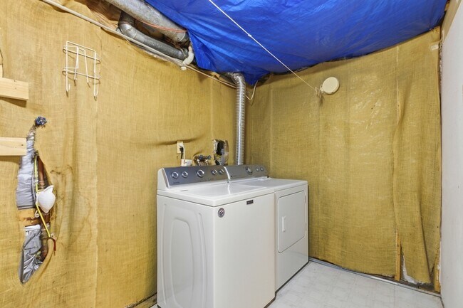 Building Photo - 4333 Gilmer Ct