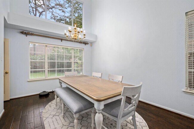 Building Photo - 202 W Greywing Cir