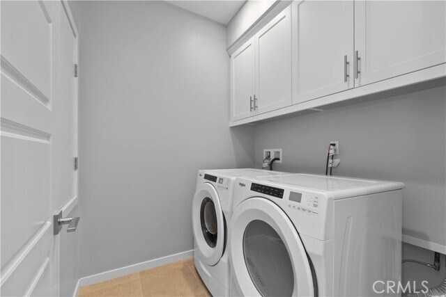 Building Photo - 136 Modjeska