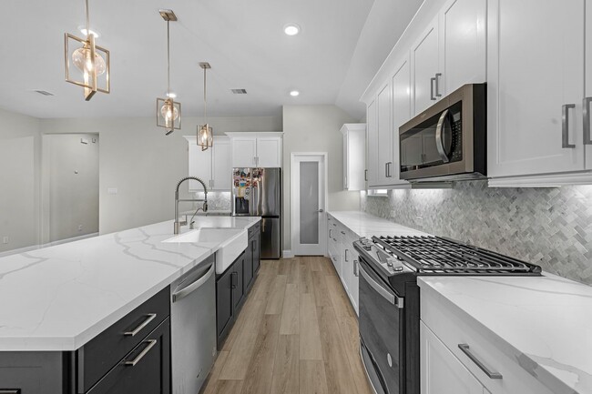 Building Photo - 16606 Tranquility Grove Dr