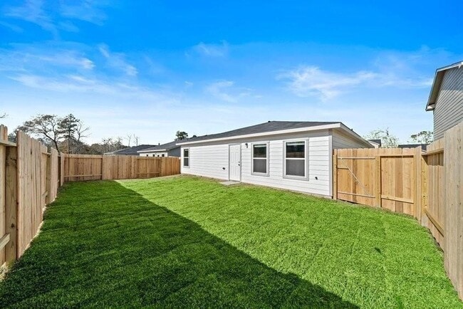 Building Photo - 15549 Briar Forest Dr