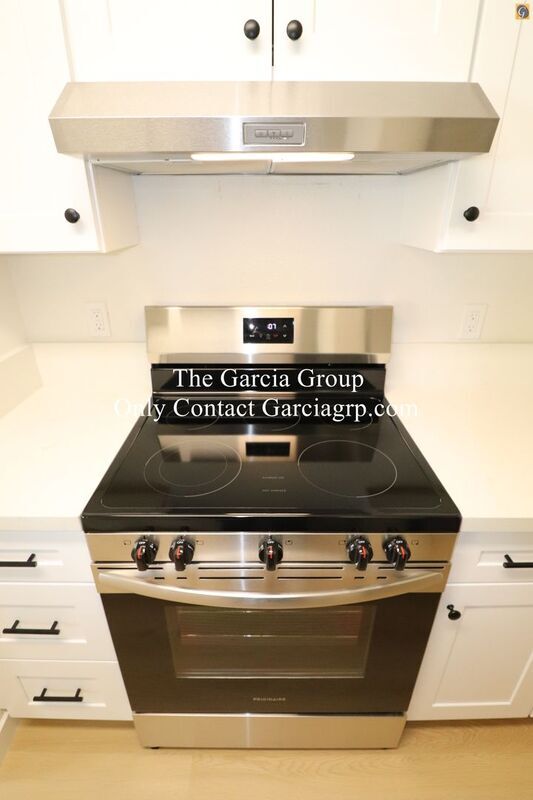 Building Photo - 1488 NE Paropa Ct