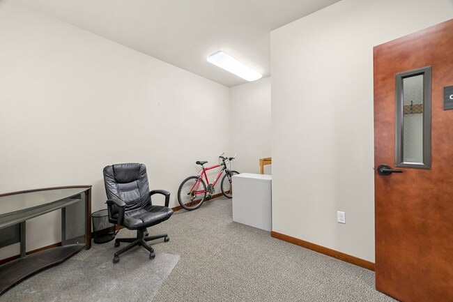 Building Photo - Beautiful Condo in Lynden