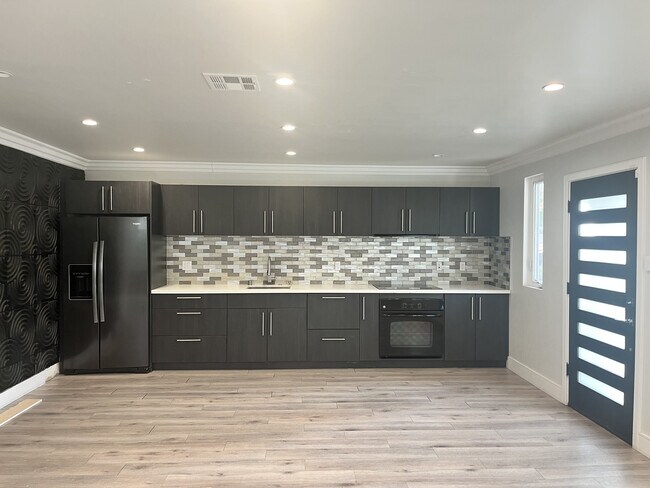 Building Photo - 4538 Dempsey Ave