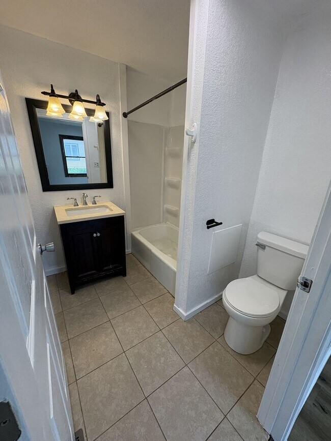 Building Photo - Updated 2 Bed, 2 Bath House for Rent with 2 Stall Garage!!!