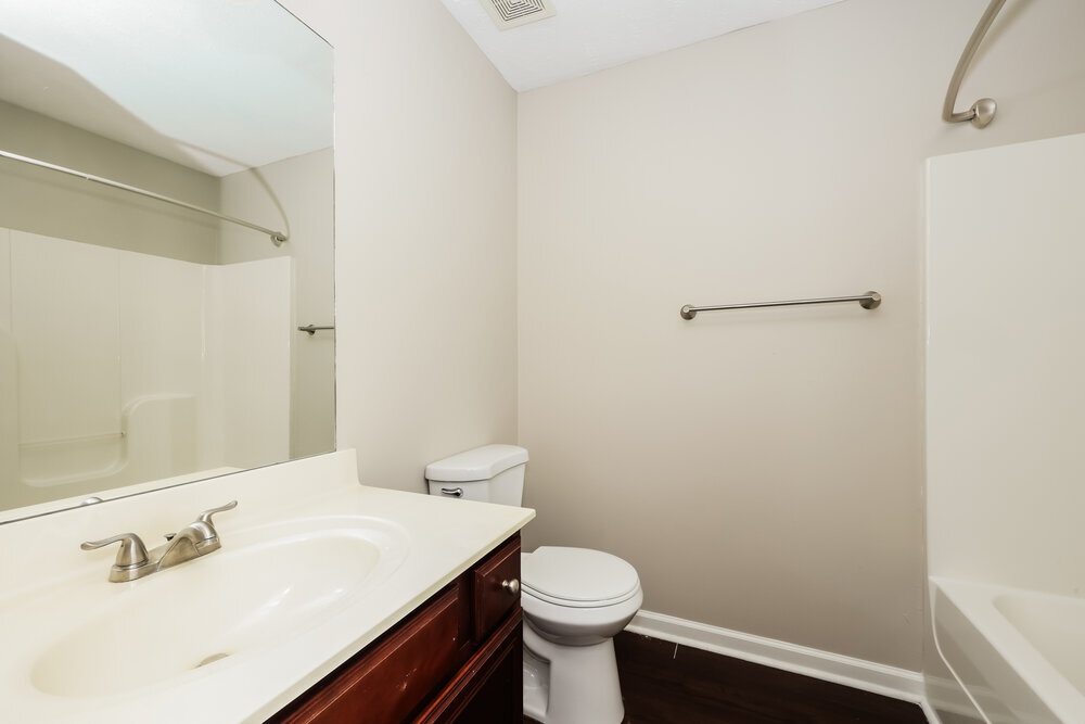 Building Photo - 710 Holland Ridge Dr