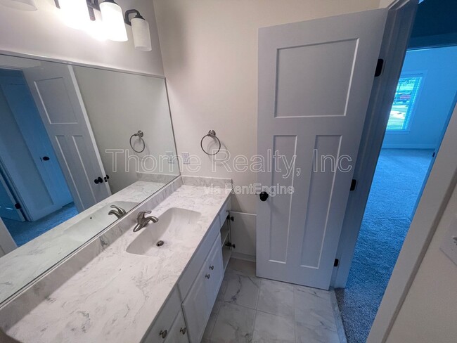 Building Photo - 61 B P Ln