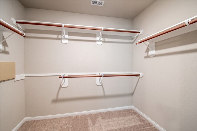 Building Photo - 2413 Tavo Trails Dr