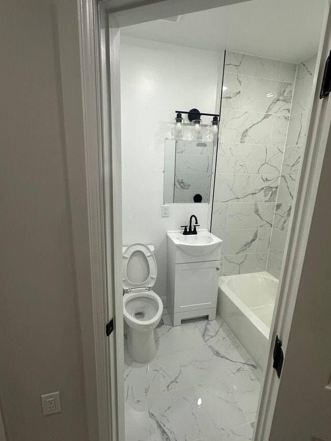 Building Photo - Beautiful Newly Renovated 4 Bedroom Home Now Available in Belmont!!!