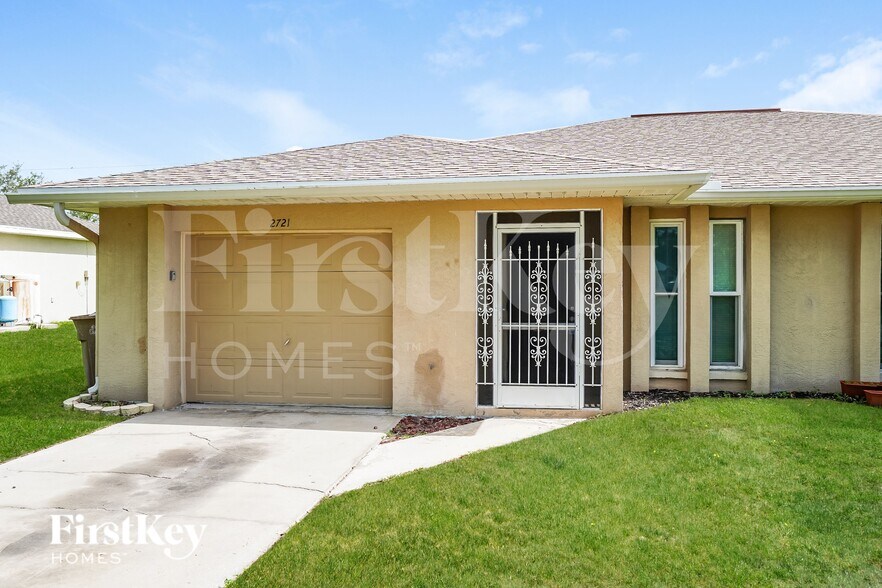 Primary Photo - 2721 NW 7th Terrace