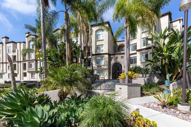 Building Photo - **LUXURIOUS LA JOLLA HOME** BEAUTIFUL REGE...