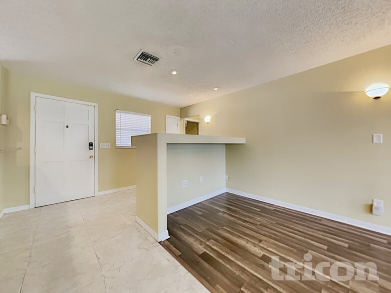 Building Photo - 1447 Fairmont St