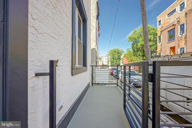 Building Photo - 2538 Turner St