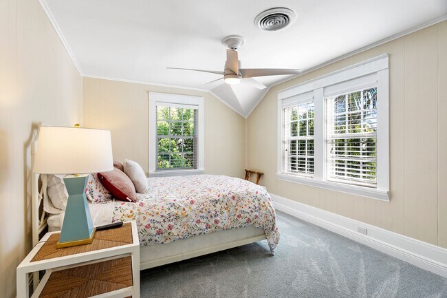 Building Photo - 141 Australian Ave