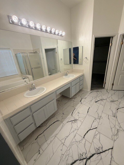 Building Photo - 11118 Snowcreek Falls Ave