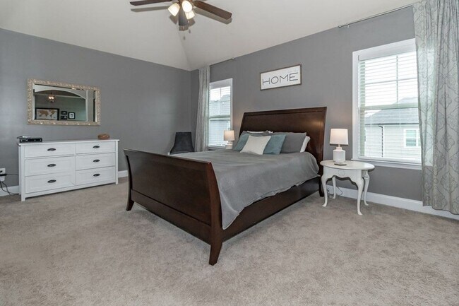 Building Photo - 5461 Everlook Cir