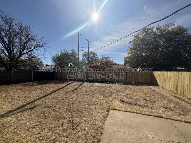 Building Photo - 2121 73rd St