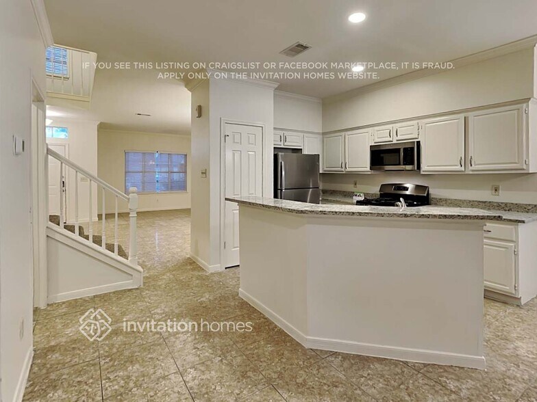 Building Photo - 7707 Thorncreek Way