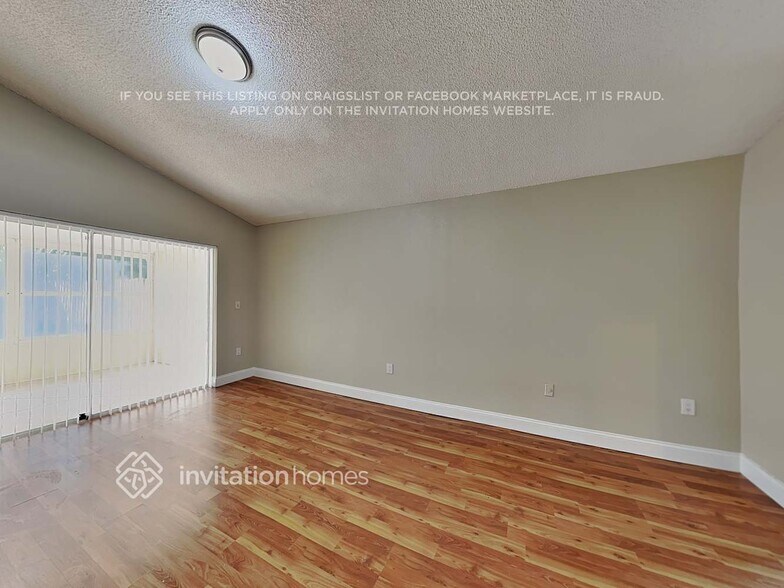 Building Photo - 12152 NW 35th Pl