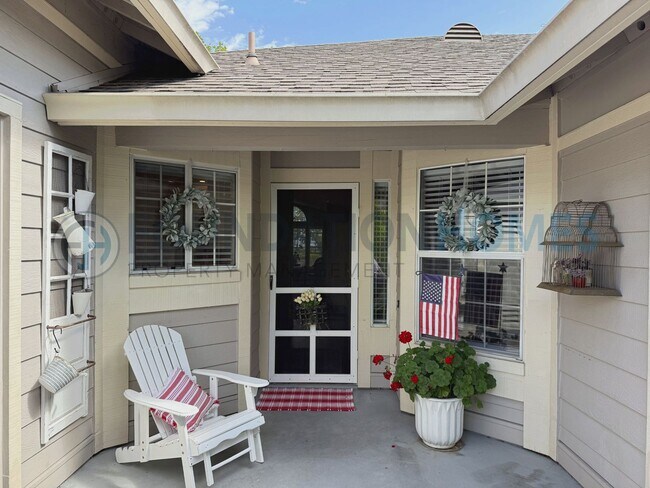 Building Photo - Updated 2BD Condo at Partridge Knolls | Private Deck, Garage & Pool