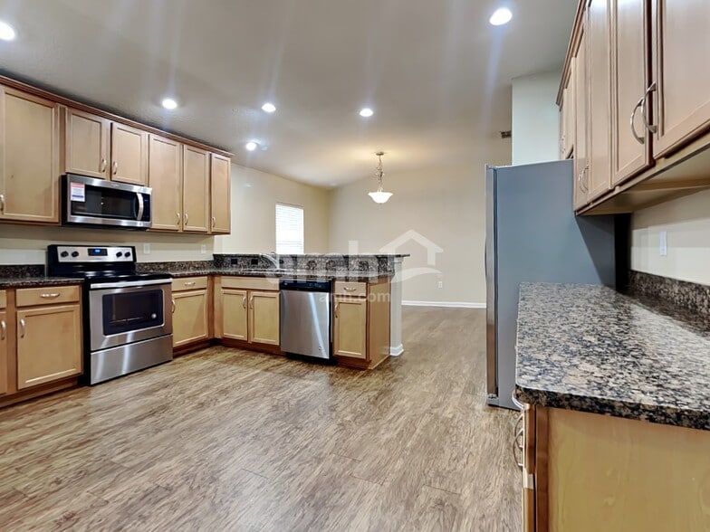 Building Photo - 428 Fort Drum Ct