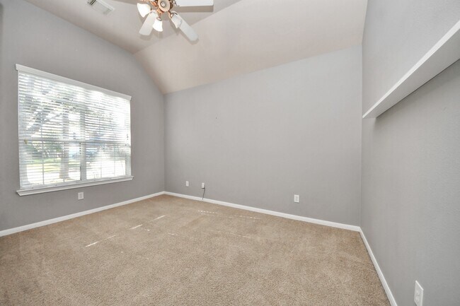 Building Photo - 18330 Enchanted Rock Trail