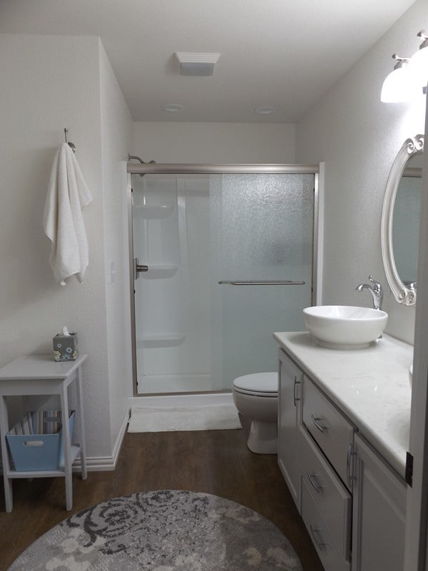 Building Photo - 2000 Ridgewood Dr