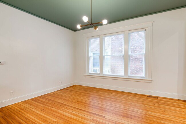 Building Photo - 2620 Hanover Ave