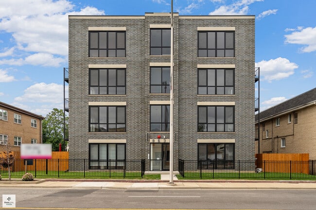 Primary Photo - 8631 W Grand Ave