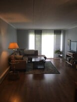 Building Photo - 5125 Blodgett Ave