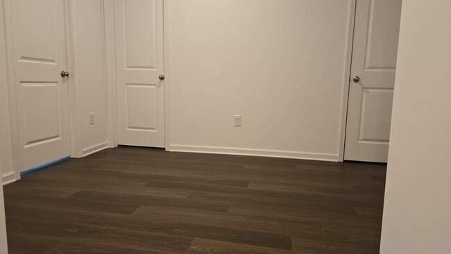 Building Photo - 3315 Oak Pass Dr
