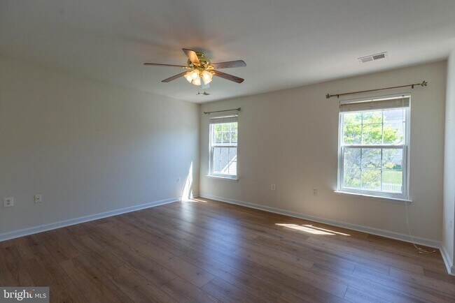 Building Photo - 341 Bullskin St