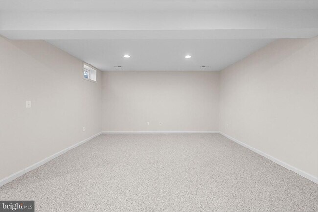 Building Photo - 38 Houser Dr