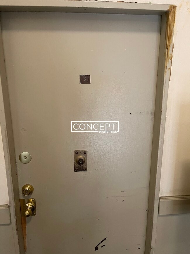 Building Photo - 17 Aberdeen St