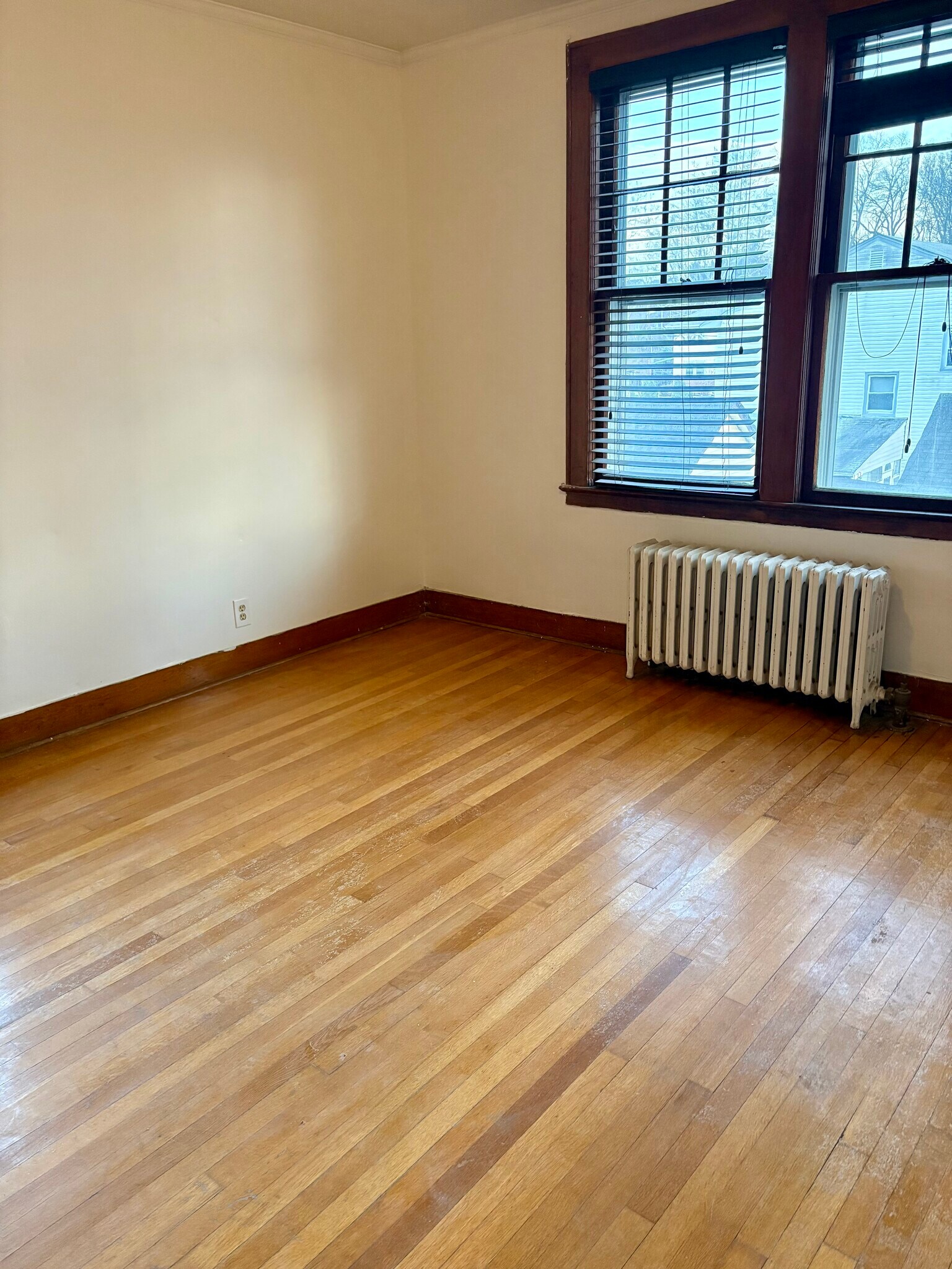 Building Photo - 180 Jerome Pl