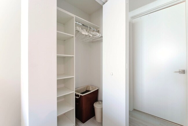 Building Photo - 4111 S Ocean Dr