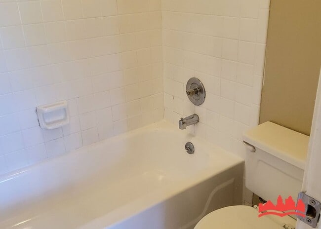 Building Photo - 3902 Ross Rd