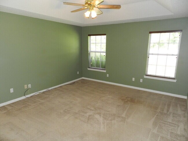 Building Photo - 4995 Pattock Pl